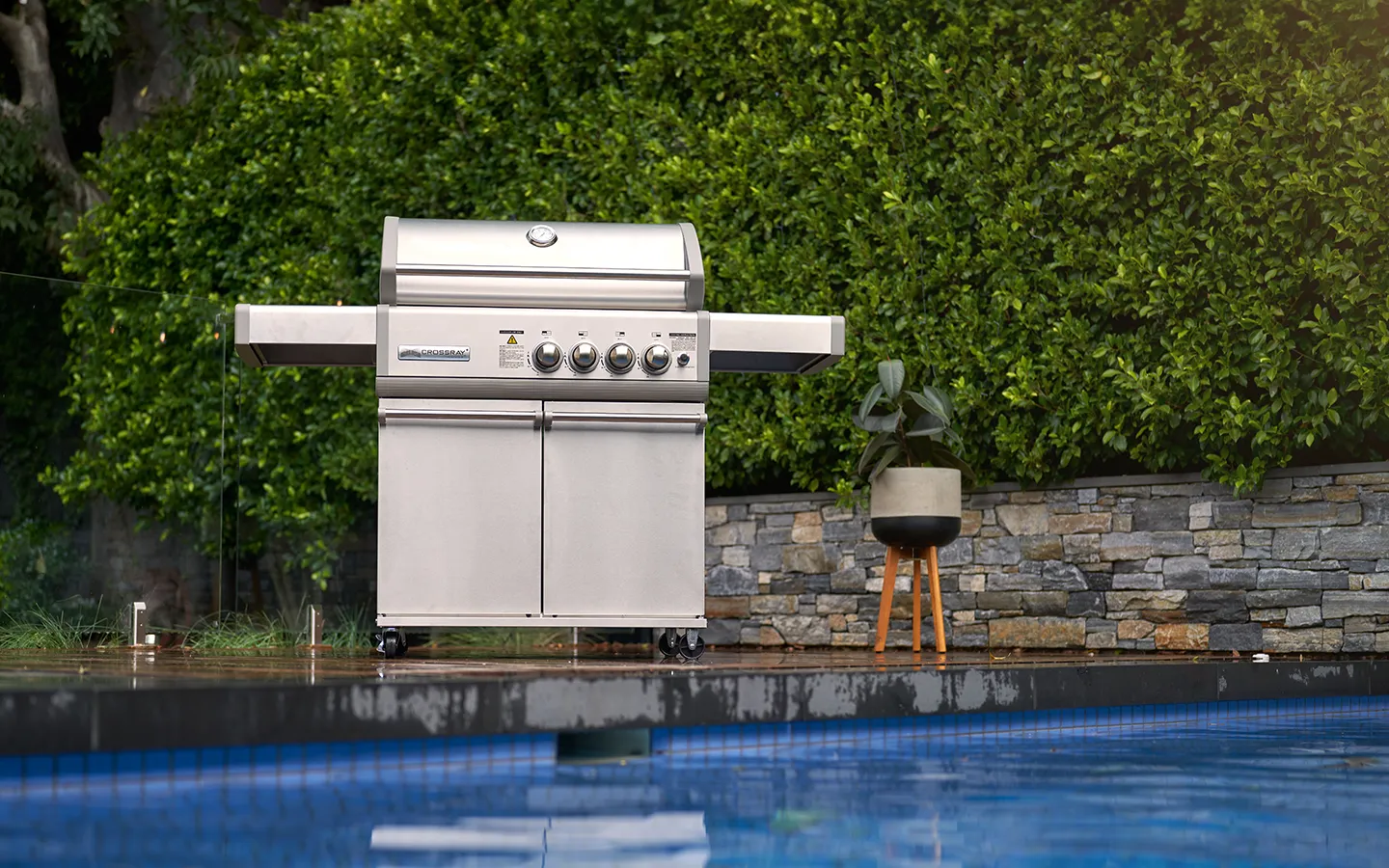 4B-Gas-BBQ-Trolley-insitu-1 4B Gas BBQ with Trolley